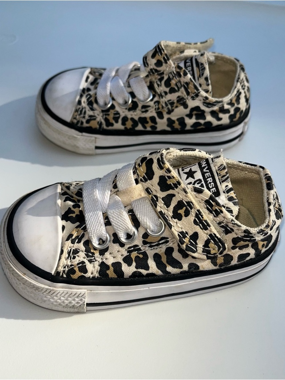 LIKE NEW Converse Baby-Toddler Low Top Leopard Print Sneakers - Size 3